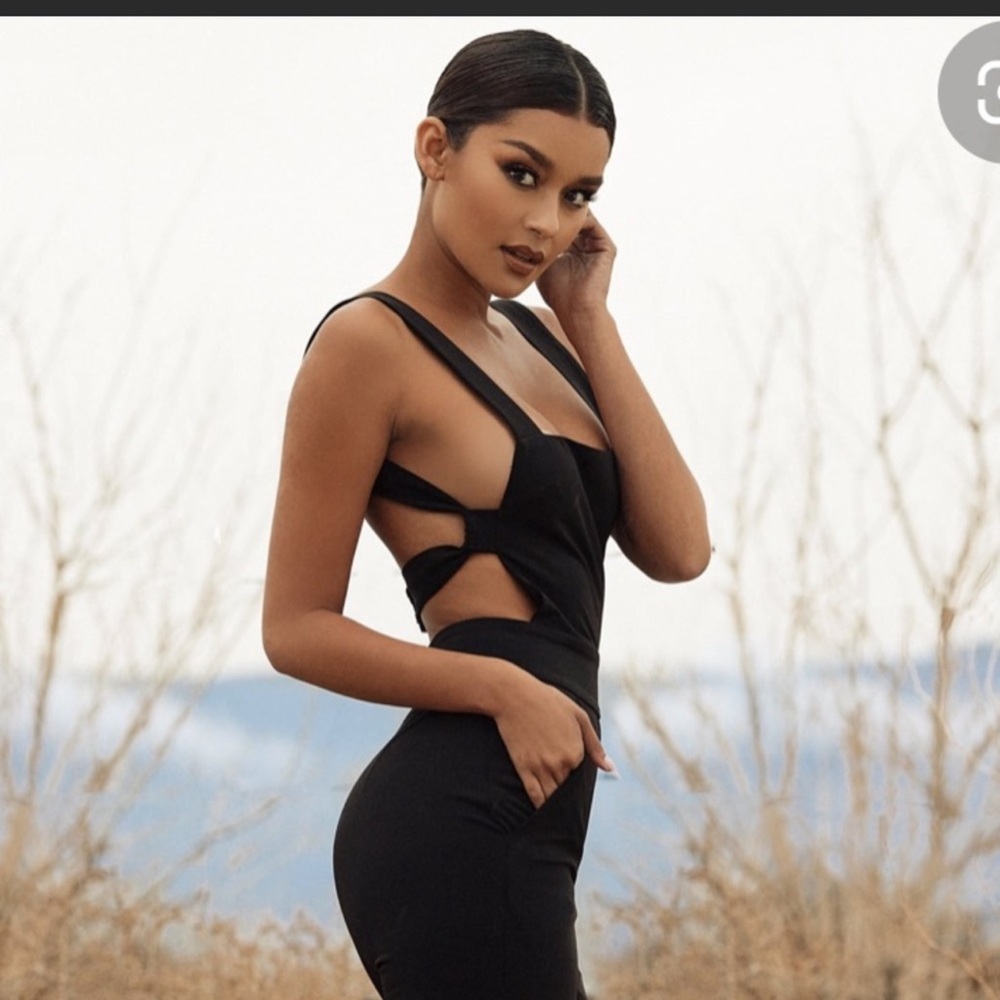 House of CB Black Jumpsuit 'Chiarina’ black crepe strappy jumpsuit